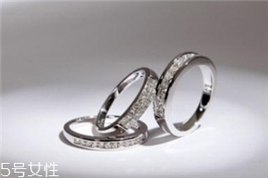 男生戒指可以戴右手吗,女的戒指可以戴右手吗