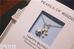 lily charmed官网,lilylotty手链价格