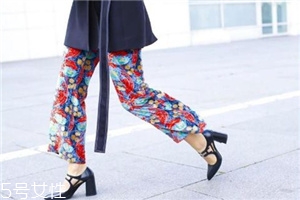 铆钉粗跟凉鞋,韩版粗跟凉鞋