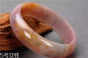 玛瑙手镯都有什么颜色好,怎样选玛瑙手镯