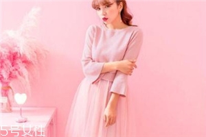 网纱拼接连衣裙的特点,网纱拼接连衣裙