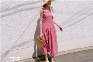 格子连衣裙搭配什么鞋子好看,格子连衣裙搭配什么鞋子图片