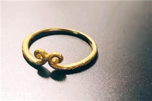 紧箍咒戒指的意义是什么,紧箍咒戒指的含义及象征意义