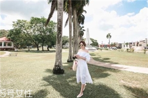 一字肩连衣裙怎么搭配外套,一字肩连衣裙怎么搭配内衣