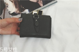 钱包什么颜色招财好 男士,钱包什么颜色招财好 女士