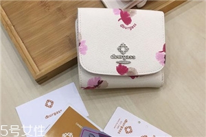 钱包染色了怎么办,包包染色了怎么办