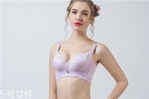 文胸味道很大还能穿吗,文胸有刺鼻的味道能穿?