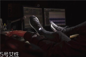 阿迪达斯利拉德4,阿迪达斯利拉德5代 阿迪达斯利拉德4,阿迪达斯利拉德5代