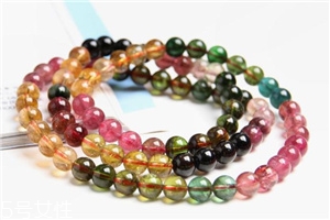 碧玺手链戴哪只手比较好,碧玺手链戴哪只手