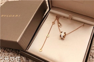 宝格丽项链会褪色吗?,宝格丽项链会褪色吗?宝格丽项链要仔细保养