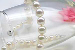 日本珍珠和南洋珍珠有什么区别,南洋贝珠和天然珍珠的区别