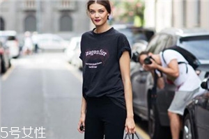 t恤怎么塞进裤子好看,t恤怎么塞进裤子好看男生