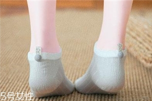 黑袜子发白怎么办,如何使白袜子变白