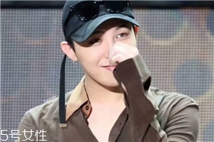 棒球帽怎么搭配衣服女,棒球帽怎么搭配衣服