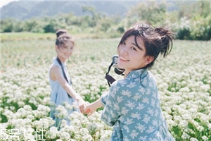 蕾丝连衣裙的款式图片,碎花连衣裙配什么鞋子