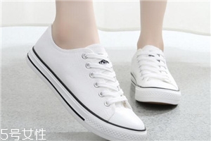 帆布鞋后跟磨脚怎么办小妙招,帆布鞋后跟磨脚怎么办?