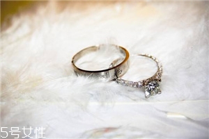 婚戒可以戴右手吗,女婚戒戴右手可以吗