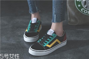 帆布鞋怎么清洗里面的,怎样清洗帆布鞋鞋面