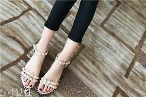 凉鞋打滑怎么办,鞋子打滑怎么办