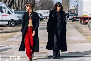 直筒运动裤怎么搭配,直筒运动裤可以配什么上衣