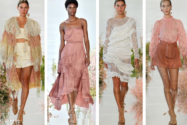 今年春节流行穿什么衣服,今年秋冬季流行什么衣服