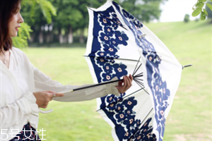 雨伞可以遮阳防晒吗,防晒伞可以用来遮雨吗