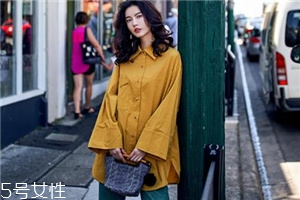 衬衫上的汗渍怎么去除,衣服上的汗渍怎么去除小窍门