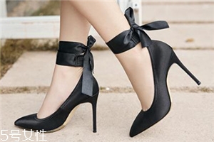 高跟鞋鞋底怎么清洗,高跟鞋怎么清洗里面