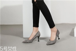 高跟鞋鞋底滑怎么办,高跟鞋很滑怎么办 高跟鞋鞋底滑怎么办,高跟鞋很滑怎么办