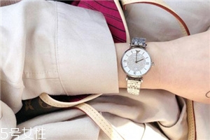 手表阿玛尼满天星价格,阿玛尼女士手表满天星价格多少钱