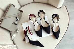 高跟鞋味道大怎么办,高跟鞋穿久了有味道怎么办