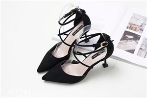 鞋子脚后跟磨脚怎么办,高跟鞋后跟磨脚怎么办小妙招 鞋子脚后跟磨脚怎么办,高跟鞋后跟磨脚怎么办小妙招