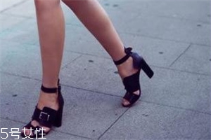 粗跟高跟鞋怎么搭配,粗跟高跟鞋怎么搭配好看 粗跟高跟鞋怎么搭配,粗跟高跟鞋怎么搭配好看