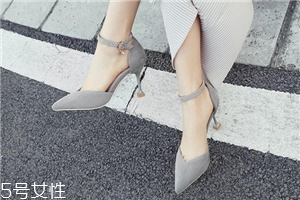 高跟鞋前脚掌疼怎么办?四大妙招教你缓解,高跟鞋前脚掌疼怎么办小妙招 高跟鞋前脚掌疼怎么办?四大妙招教你缓解,高跟鞋前脚掌疼怎么办小妙招