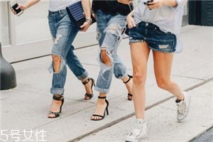 破洞牛仔裤款式图,破洞牛仔裤女款图片 破洞牛仔裤款式图,破洞牛仔裤女款图片