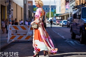 防水台高跟鞋怎么搭配衣服,防水台高跟鞋好看吗 防水台高跟鞋怎么搭配衣服,防水台高跟鞋好看吗