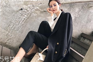 双排扣西装怎么搭配领带,双排扣西装怎么搭配马甲