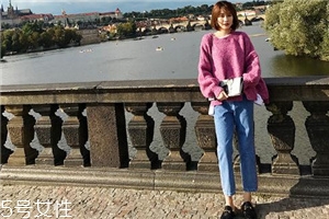 衣服被牛仔裤染色了怎么办,被牛仔裤染色的衣服怎么洗掉 衣服被牛仔裤染色了怎么办,被牛仔裤染色的衣服怎么洗掉