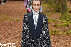 香奈儿2018秋冬系列高级定制,香奈儿2017秋冬 香奈儿2018秋冬系列高级定制,香奈儿2017秋冬