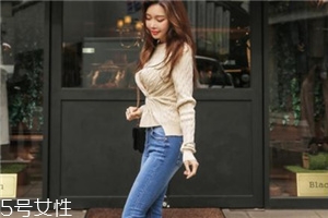 米色毛衣怎么搭配男,米色毛衣怎么搭配裤子 米色毛衣怎么搭配男,米色毛衣怎么搭配裤子