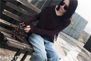 牛仔裤腿部太紧了怎么办,牛仔裤裤腿太紧了怎么变松