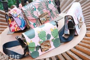 furla包包怎么打开,furla包包怎么打开视频