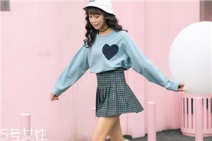 卫衣搭配什么裙子好看图片,卫衣搭配什么裙子好看 卫衣搭配什么裙子好看图片,卫衣搭配什么裙子好看