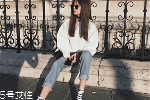 穿过紧的牛仔裤的危害,牛仔裤很紧吗