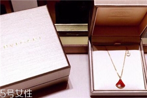 宝格丽戒指可以刻字吗,宝格丽项链内圈刻字 宝格丽戒指可以刻字吗,宝格丽项链内圈刻字