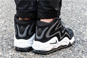 运动鞋洗完了发黄了怎么办,洗完的运动鞋变黄了怎么办