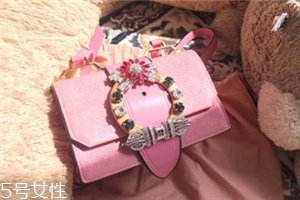 miumiu是什么旗下的,miumiu是什么旗下的牌子