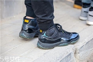 运动鞋适合远距离行走,什么鞋子适合走路