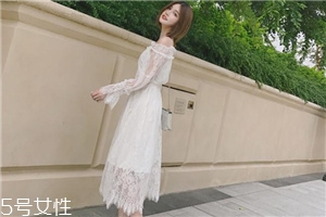 蕾丝长裙配什么上衣好看,蕾丝长裙配什么上衣