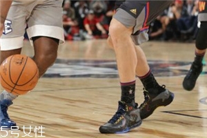 运动鞋要买大半码吗,运动鞋有半码的吗?